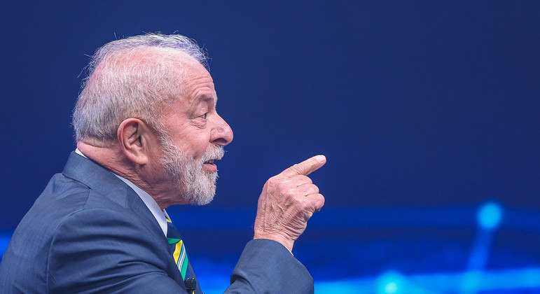 Aliados de Jair Bolsonaro defendem que PL faça oposição a Lula