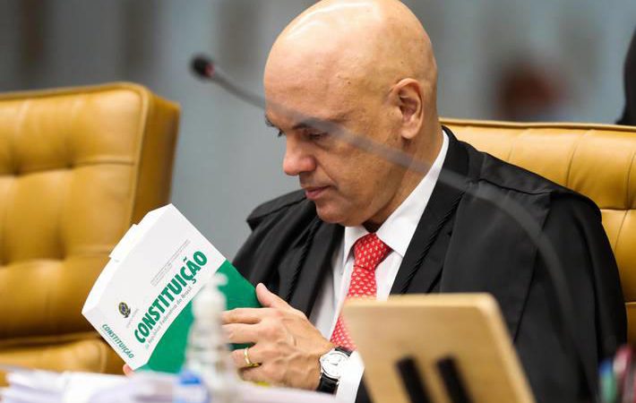 Moraes dá 48 horas para ministro da Justiça e governo do DF informarem ações para conter vandalismo