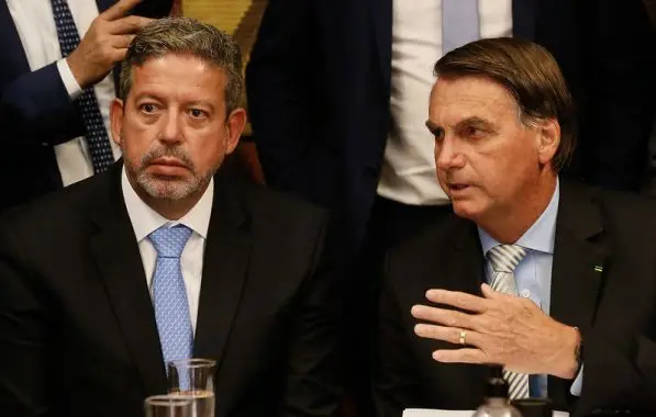Valor de aposentadoria parlamentar de Bolsonaro deve superar R$ 30 mil.