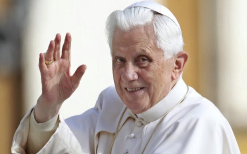 Morre o papa Bento XVI, aos 95 anos, em Roma
