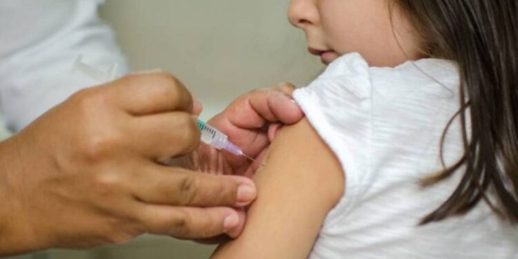 Sesau divulga novo cronograma de vacinação contra a covid-19 para crianças