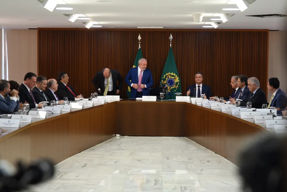 Na 1ª reunião ministerial, Lula diz que governo tem ‘tarefa árdua’, prega boa relação com o Congresso e respeito à Constituição