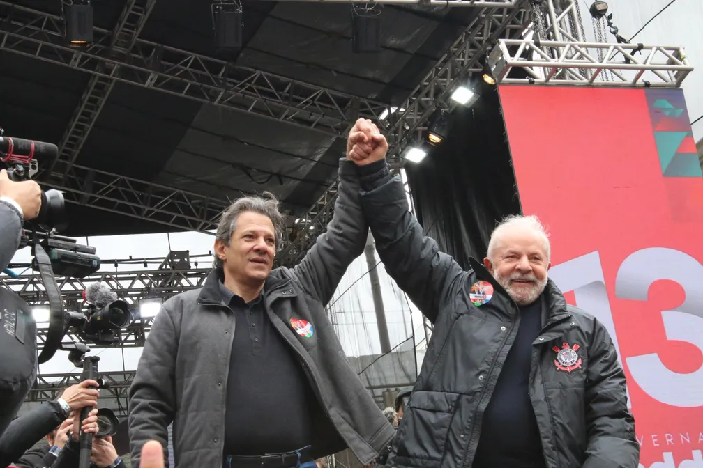 Governo Lula começa sob pressão e sem a ‘folga’ dos 100 dias na economia.