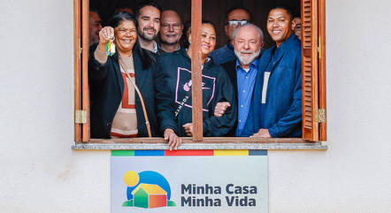 Lula sanciona nesta quinta projeto que retoma o Minha Casa, Minha Vida; veja as rendas contempladas