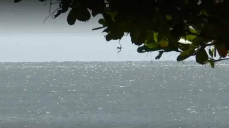 Marinha emite alerta de mau tempo com ventos fortes de até 60 km/h no extremo sul da Bahia; veja previsão para o estado