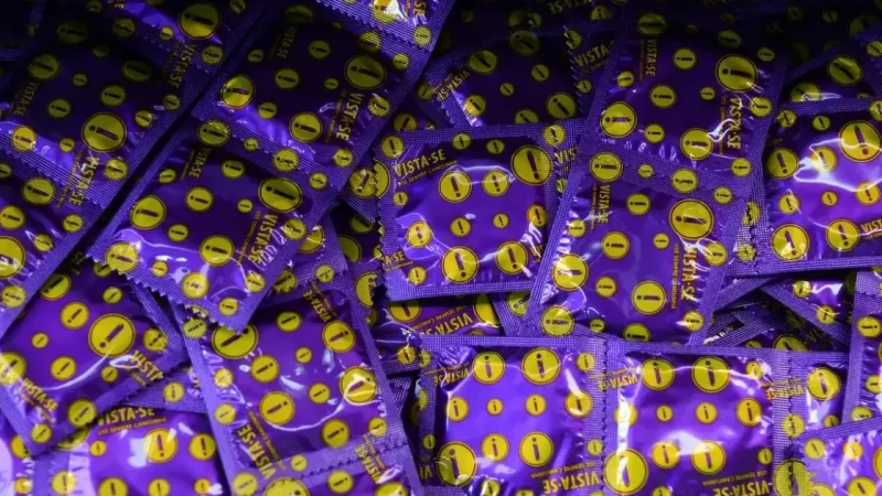 Ministério da Saúde gastou sem necessidade R$ 32 milhões em preservativos femininos na pandemia